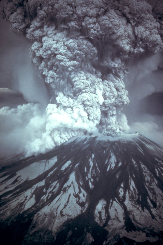 MSH80_eruption_mount_st_helens_05-18-80
